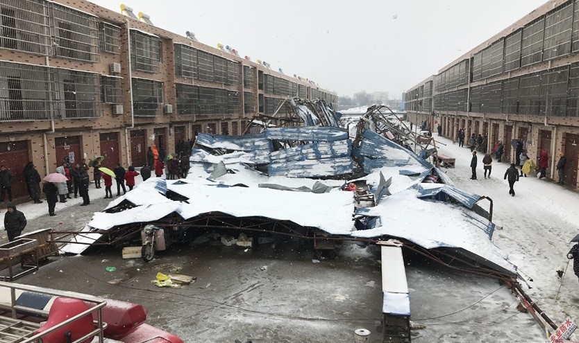 为什么暴雪后，很多钢结构建筑会坍塌呢？